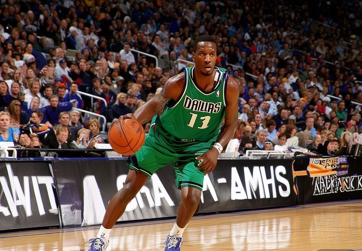 2003年NBA季后赛：小牛VS国王经典对决回顾(图3)